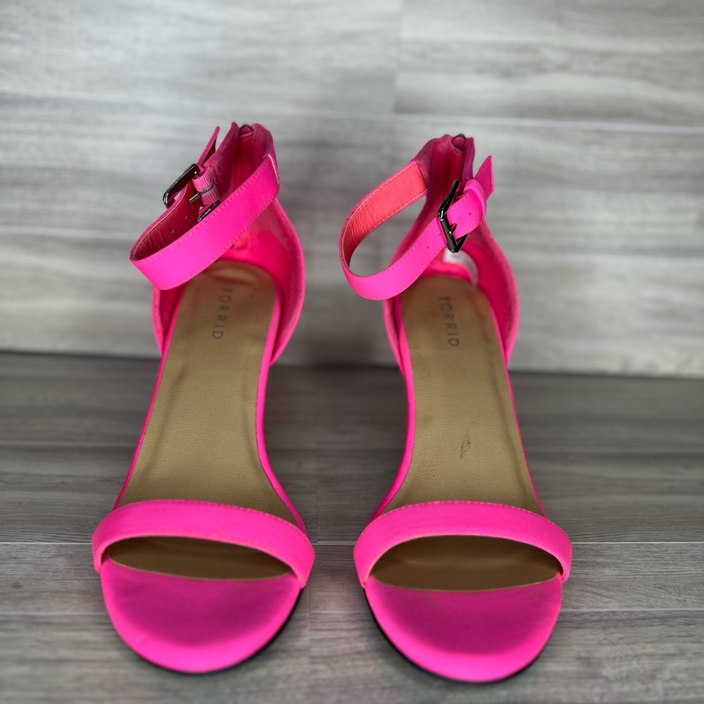 Torrid Shoes | Torrid Size 10WW | Two Strap Heels